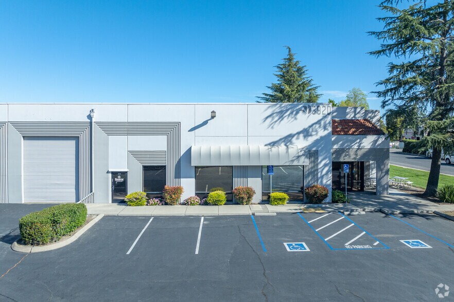 More Photos Of 3920 W Capitol Ave, West Sacramento Warehouse For Sale