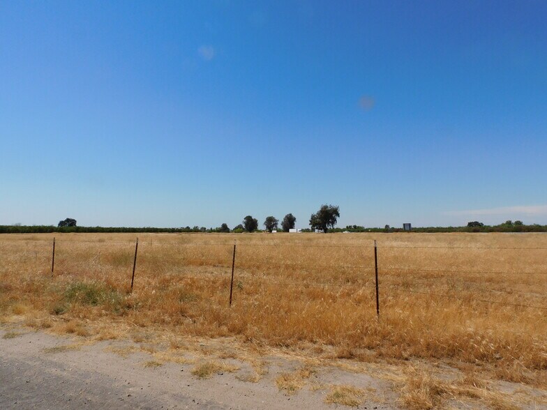 More Photos Of 17639 AVENUE 24 1/2, Chowchilla Land For Sale