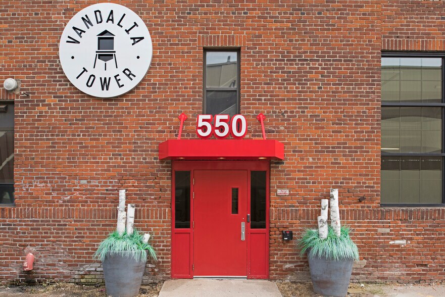 More Photos Of 550 Vandalia St, Saint Paul Loft Creative Space For Lease