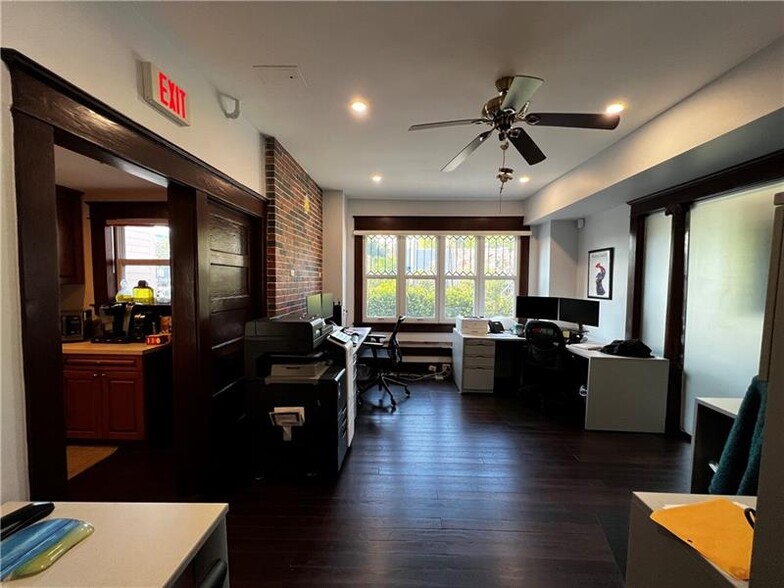 More Photos Of 124 N Swinton Ave, Delray Beach Office For Sale