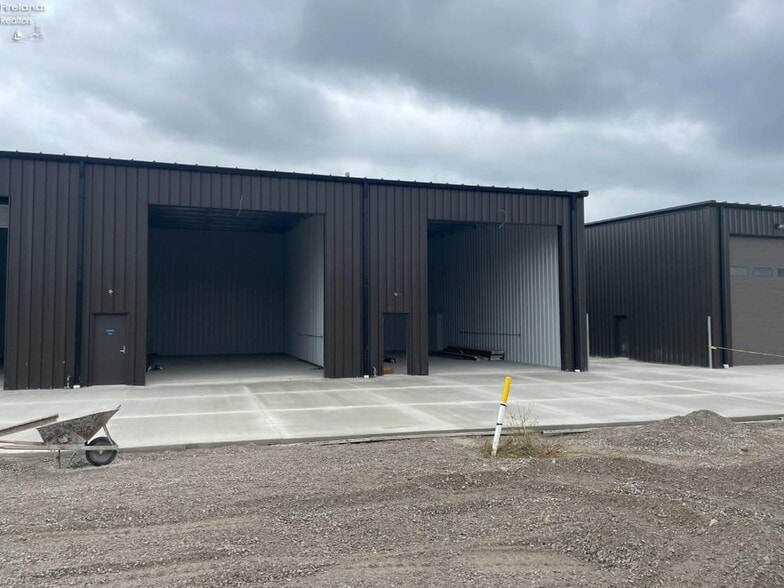 More Photos Of 5850 East Harbor Rd, Lakeside Marblehead Industrial For Sale