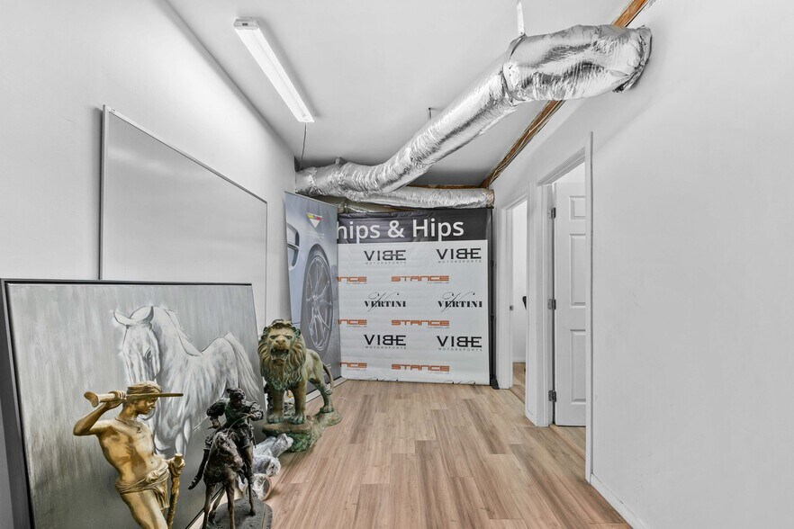 More Photos Of 3133 W Burbank Blvd, Burbank Coworking Space