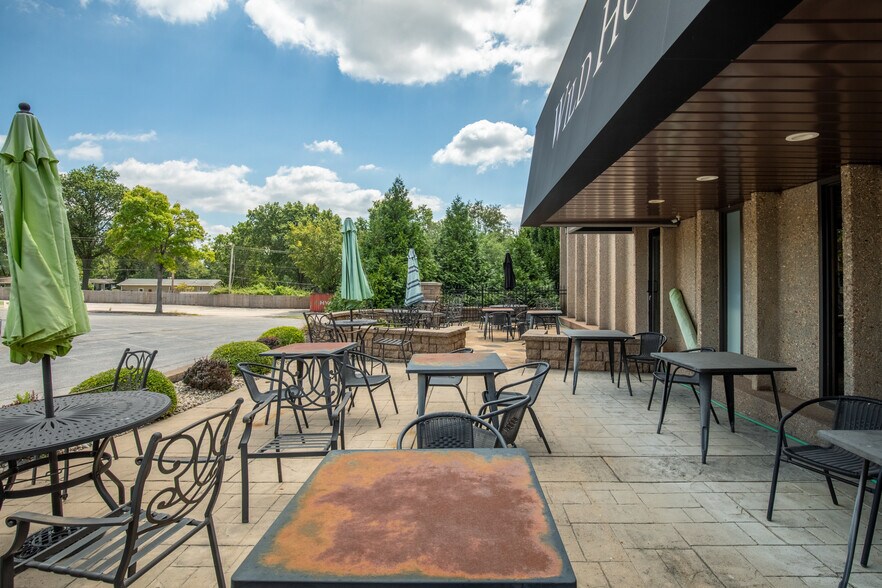 More Photos Of 920 Kehrs Mill Rd, Ballwin Health Club For Sale