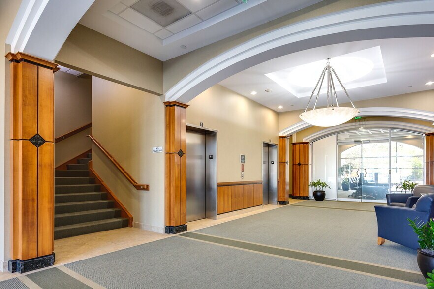More Photos Of 3980 Premier Dr, High Point Coworking Space