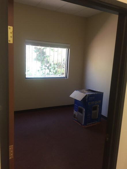 More Photos Of 8678 W Spring Mountain Rd, Las Vegas Medical For Sale