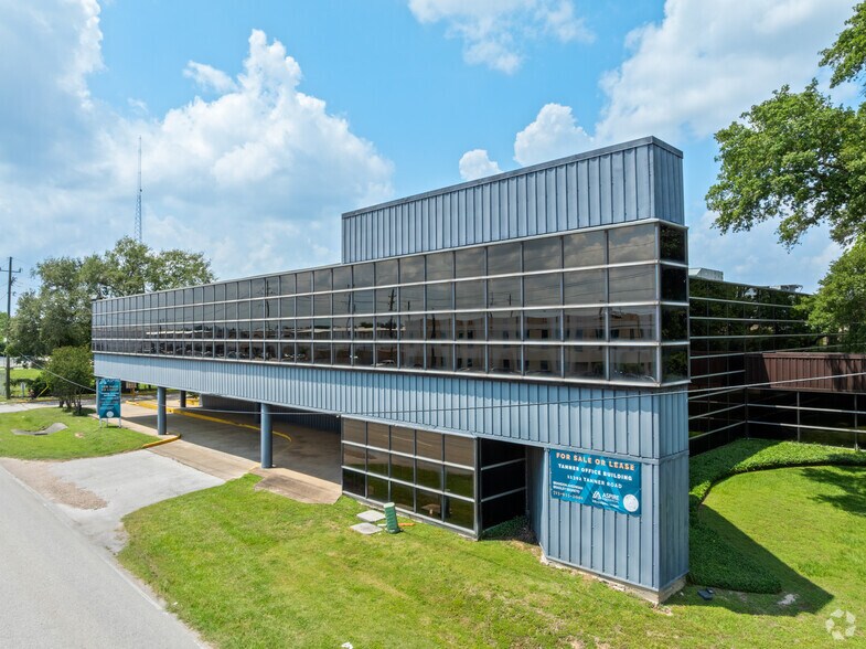 More Photos Of 11302 Tanner Rd, Houston Office For Sale