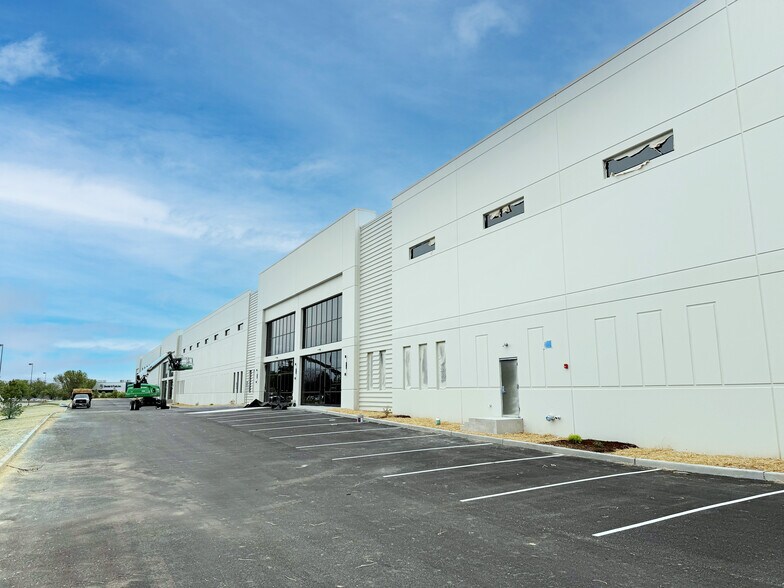 Primary Photo Of 2880 Arnold Tenbrook Rd, Arnold Manufacturing For Lease