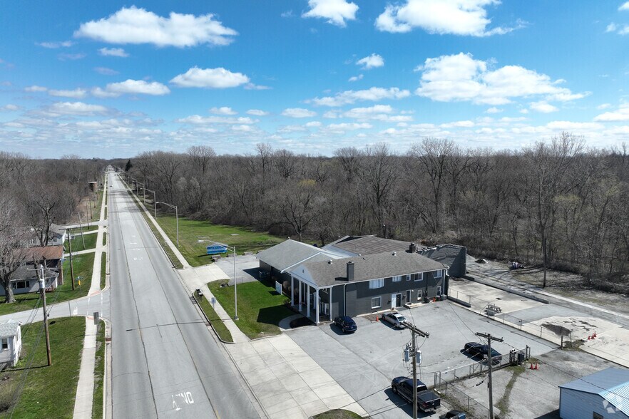 More Photos Of 2701 W 45th Ave, Gary Light Distribution For Lease