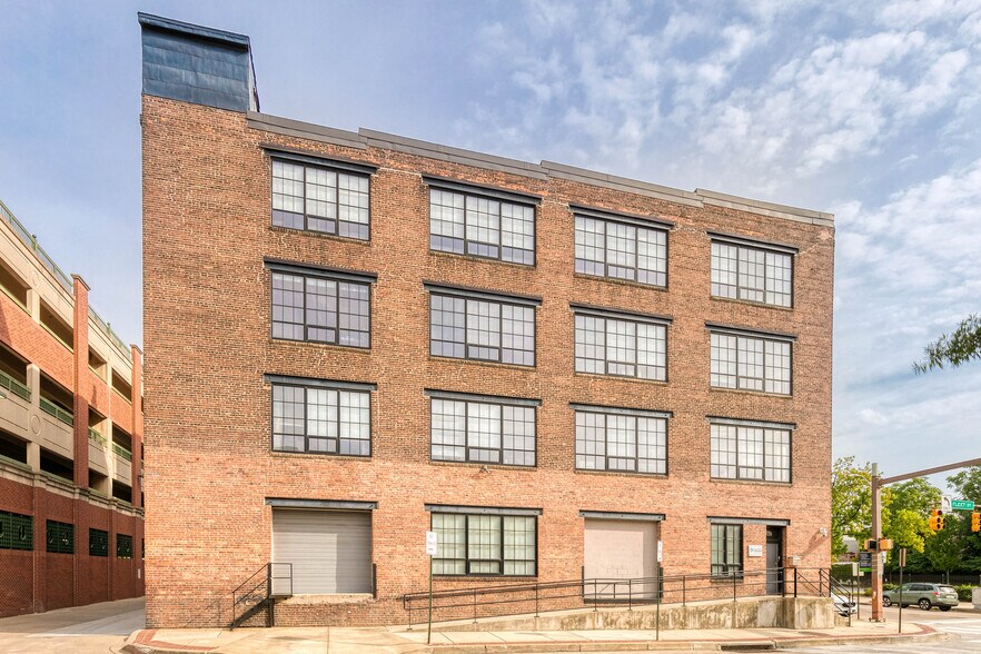 More Photos Of 1434 Fleet St, Baltimore Showroom For Lease