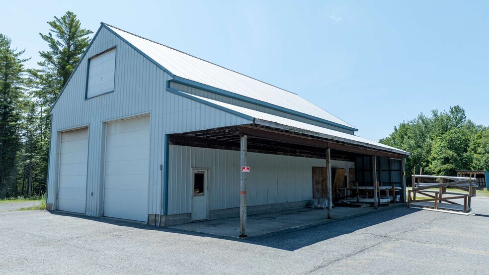 More Photos Of 339 Main St, Madison Freestanding For Sale