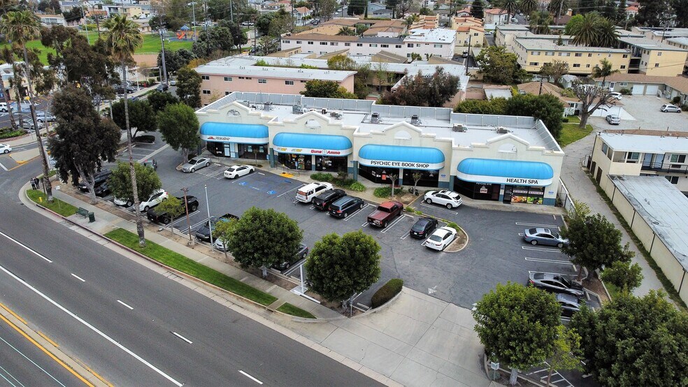 More Photos Of 3902 Pacific Coast Hwy, Torrance Unknown For Lease