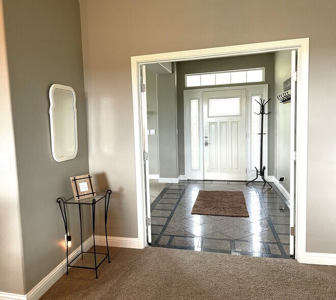 More Photos Of 1745 SW 24th St, Pendleton Healthcare For Sale
