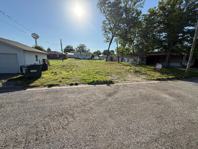 More Photos Of 825 Hartman Dr, Red Bud Land For Sale