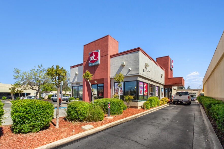 More Photos Of 8008 N Cedar Ave, Fresno Fast Food For Sale