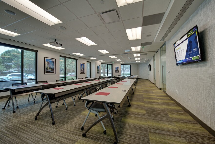 More Photos Of 14755-14785 Preston Rd, Dallas Coworking Space