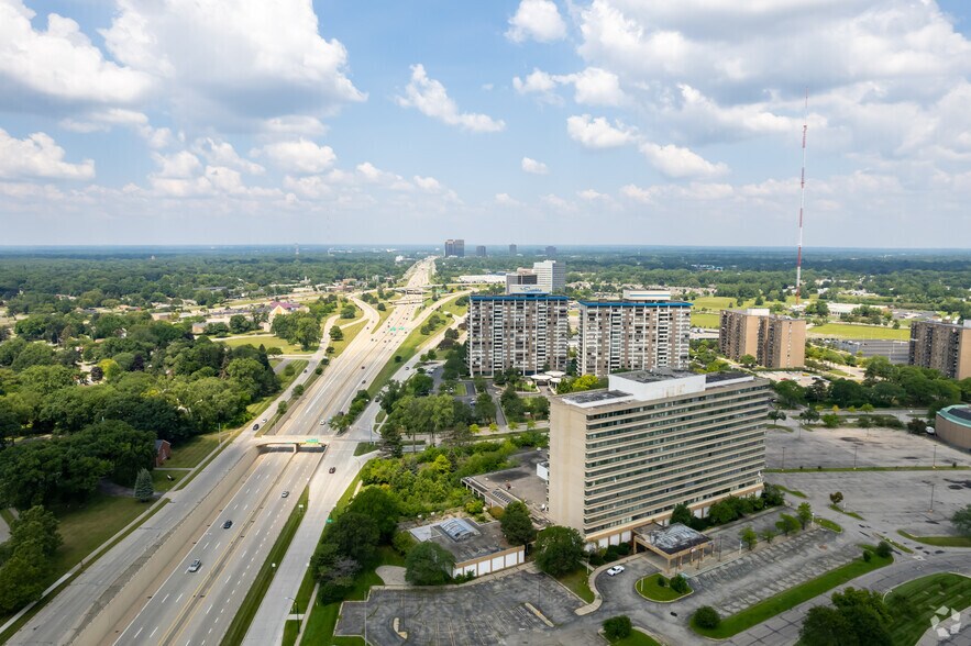 More Photos Of 16400 J.L. Hudson Dr, Southfield Hotel For Sale