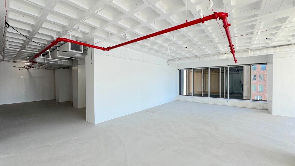 More Photos Of 866 United Nations Plz, New York Office For Lease