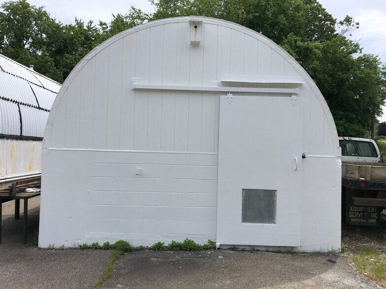 More Photos Of 1360 Baldwin Hill Rd, Gales Ferry Flex For Lease