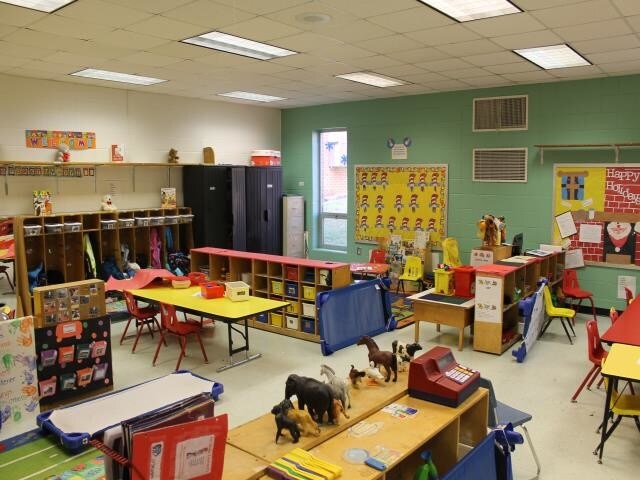 More Photos Of 300 Cherokee St, Americus Schools For Lease