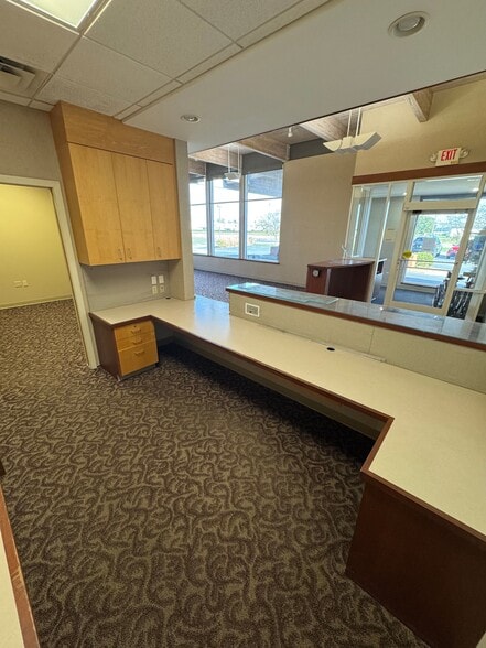 More Photos Of 1239 E 4th Street Rd, Seymour Office For Lease