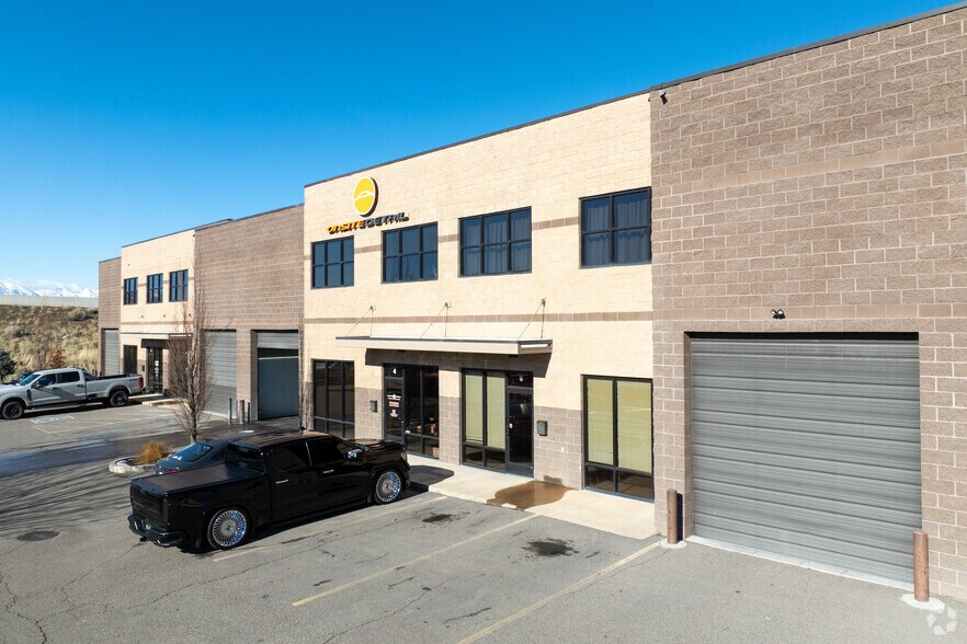 More Photos Of 7174 S 400 W, Midvale Light Manufacturing For Lease