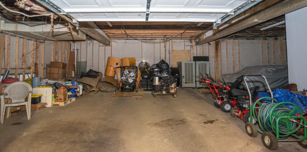 More Photos Of 2001 Windsor Ave, Baltimore Warehouse For Lease