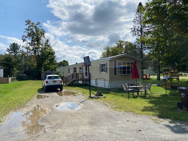 More Photos Of 156 Plains Rd, Cambridge Manufactured Housing Mobile Home Park For Sale