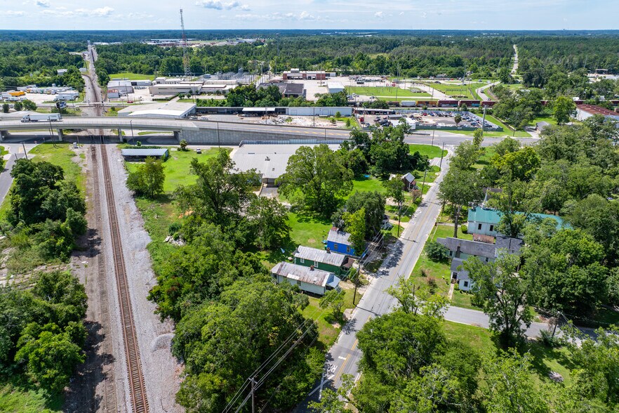 More Photos Of 908 W Hill Ave, Valdosta Warehouse For Sale