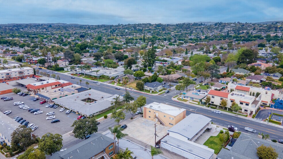 More Photos Of 2000 E Chapman Ave, Fullerton Medical For Lease