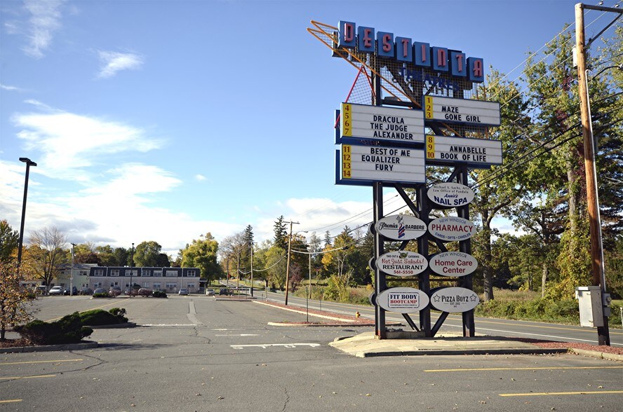 More Photos Of 219 Quassaick Ave, New Windsor Township Unknown For Lease