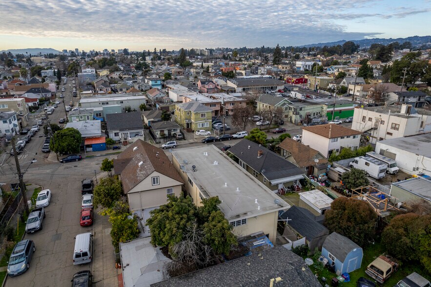 More Photos Of 1806 41st Ave, Oakland Apartments For Sale