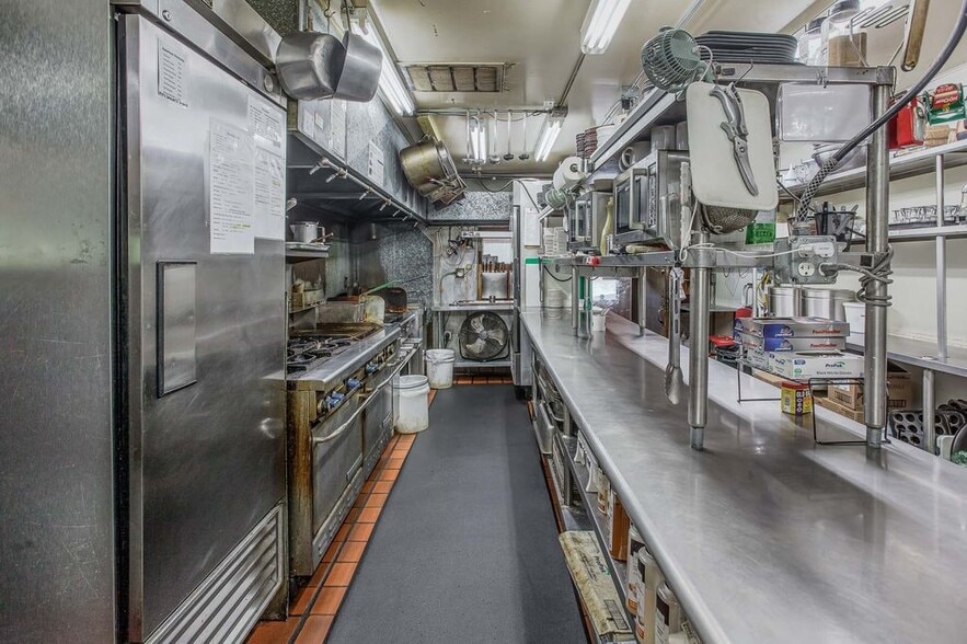 More Photos Of 6012 County K, Rhinelander Restaurant For Sale