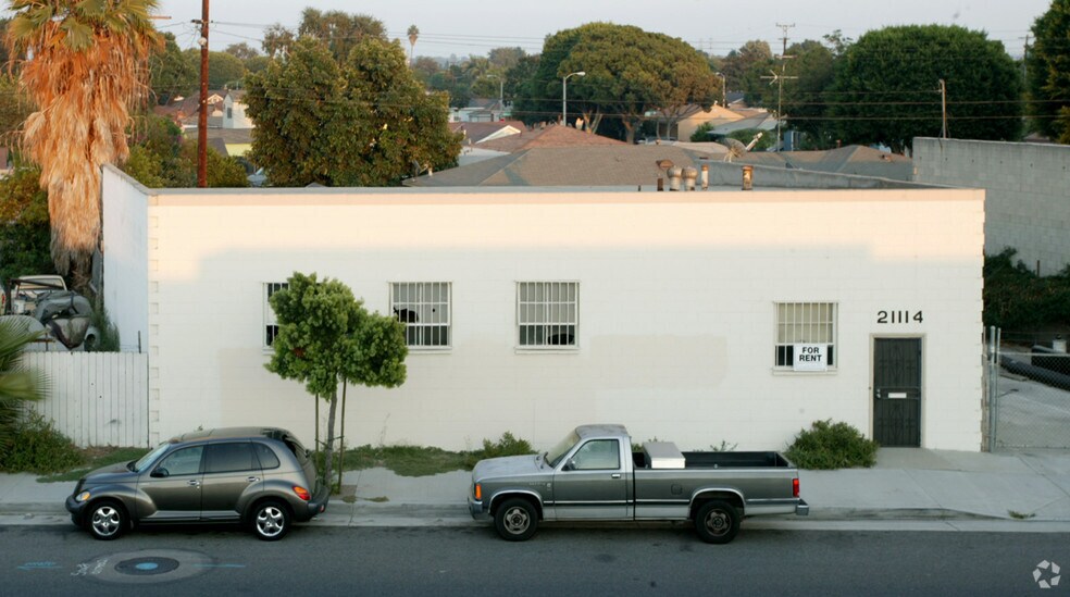 More Photos Of 21114 S Alameda St, Carson Manufacturing For Sale