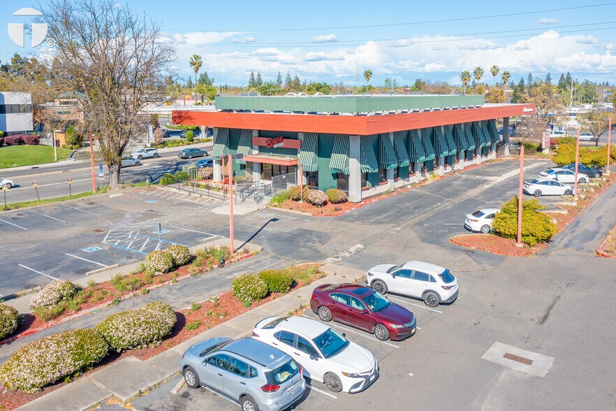 More Photos Of 1249 Howe Ave, Sacramento Restaurant For Sale