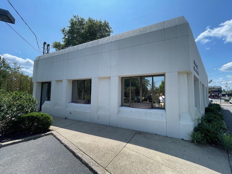 More Photos Of 901 Old Country Rd, Plainview Medical For Lease