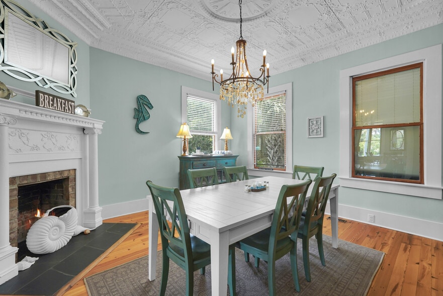 More Photos Of 21 Officers Row, Tybee Island Hospitality For Sale