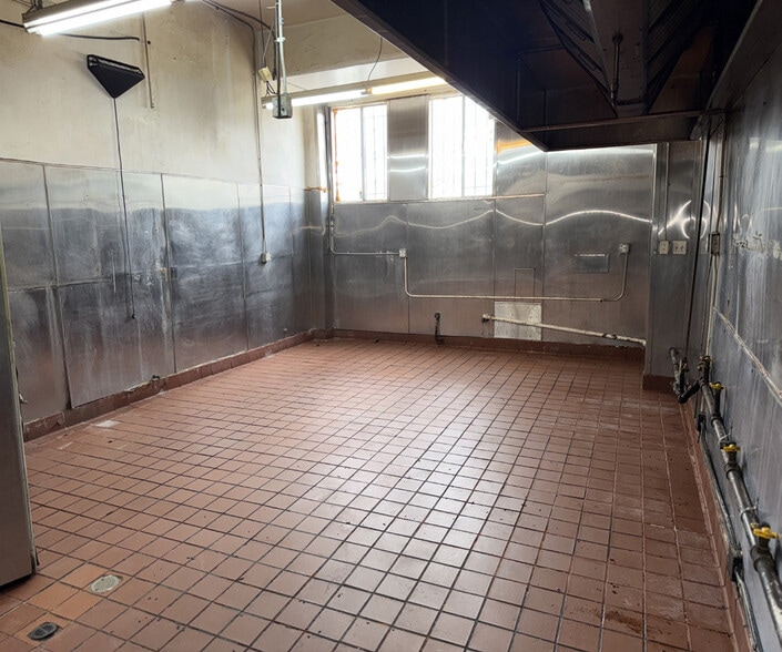 More Photos Of 3621 S Western Ave, Los Angeles Restaurant For Lease