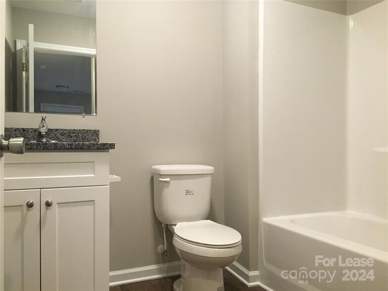 More Photos Of 414 E Wilkins St, Dallas Apartments For Sale