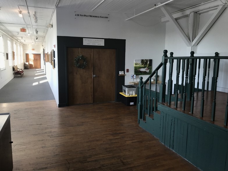 More Photos Of 1906 N Armenia Ave, Tampa Loft Creative Space For Lease