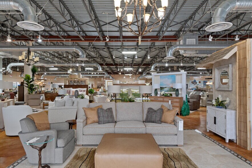 More Photos Of 97 W Gulf To Lake Hwy, Lecanto Freestanding For Sale