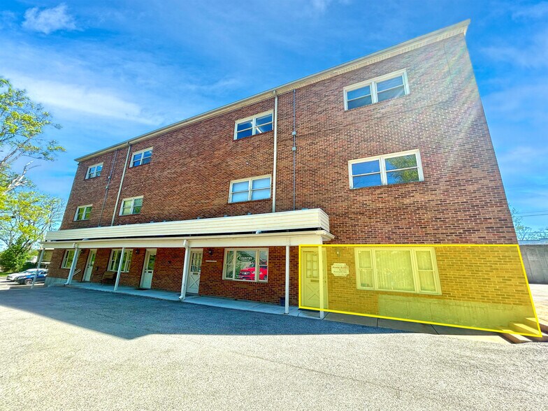 More Photos Of 14615 Manchester Rd, Manchester Office For Lease