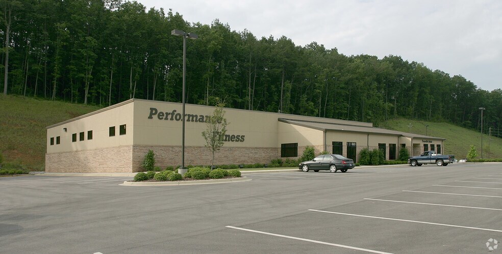 Primary Photo Of 4901 Deerfoot Pky, Trussville Health Club For Lease