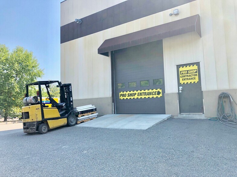 More Photos Of 267 Saw Mill River Rd, Elmsford Freestanding For Sale