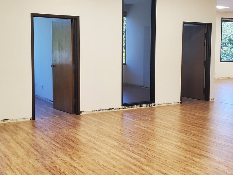 More Photos Of 90 Great Oaks Blvd, San Jose Research And Development For Lease