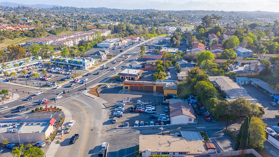 More Photos Of 790 E Vista Way, Vista Auto Repair For Sale