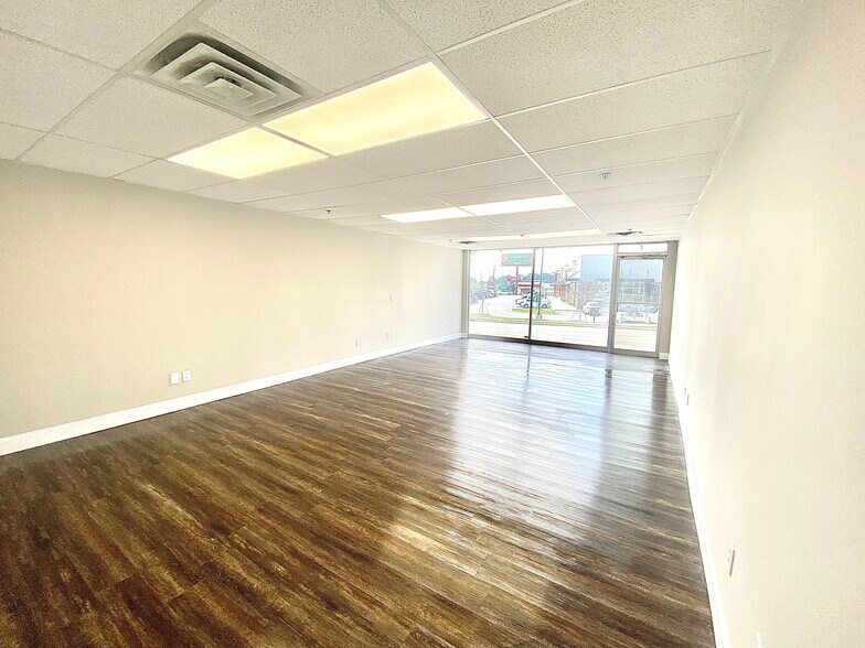 More Photos Of 5519 Highway 153, Hixson Storefront Retail Office For Sale