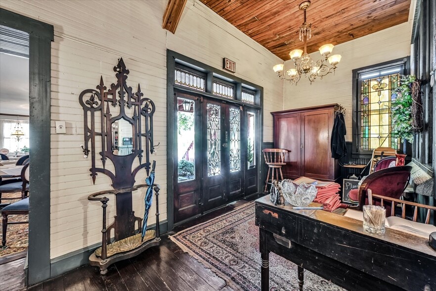 More Photos Of 3790 Morgantown Rd, Mohnton Restaurant For Sale