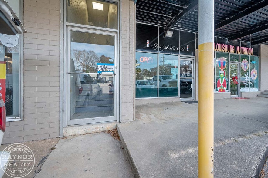 Primary Photo Of 608-620 Bickett Blvd, Louisburg Storefront For Lease