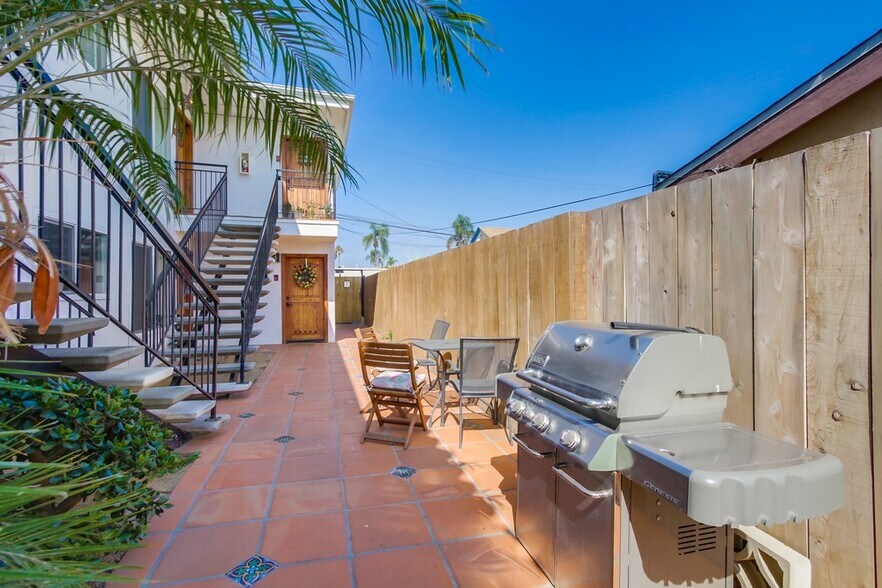 More Photos Of 4344 Van Dyke Ave, San Diego Apartments For Sale