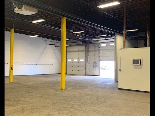 More Photos Of 8 W Chimney Rock Rd, Bridgewater Manufacturing For Lease